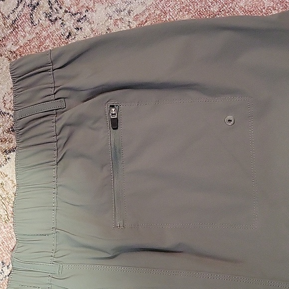 The American Outdoors for Women Green Elastic Waist SPF 30 Shorts Hiking Size XL - Picture 8 of 13